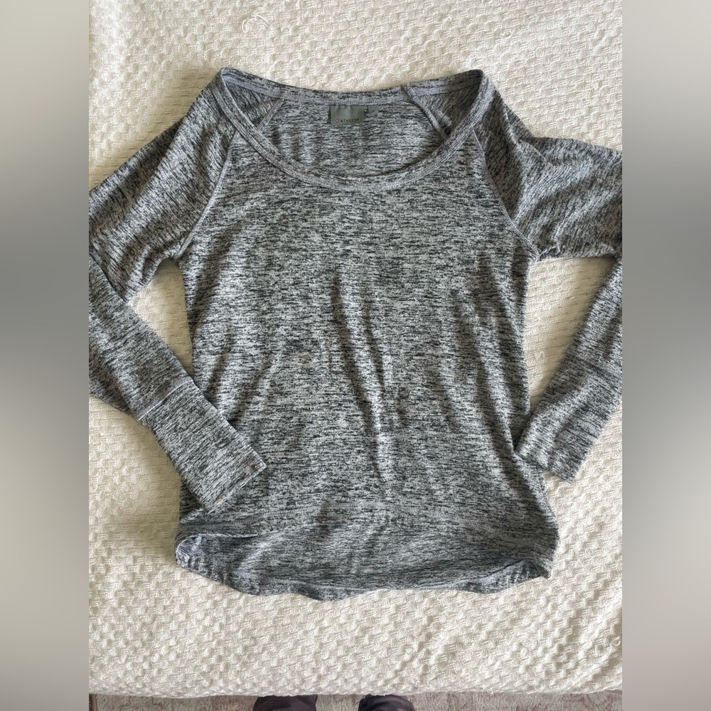 Athleta Heathered Gray Long Sleeve Top